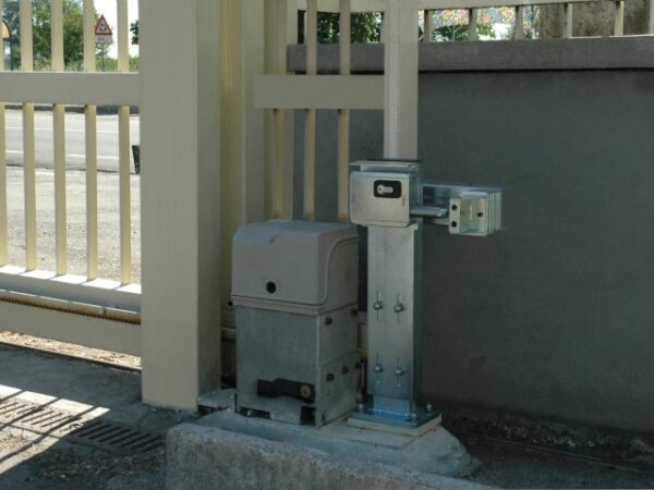 serrature-elettriche-per-cancelli-e-garage