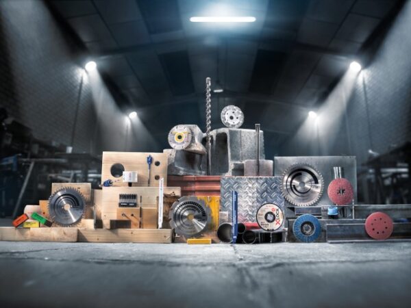 PRO-HERO_General_FamilyPicture_FullRange_H_BlueLook